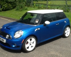 Mandy’s having this 2009 MINI Cooper S with Stunning Body Kit & Lots of extras – Loving the white wheels but could come with black or silver if you prefer