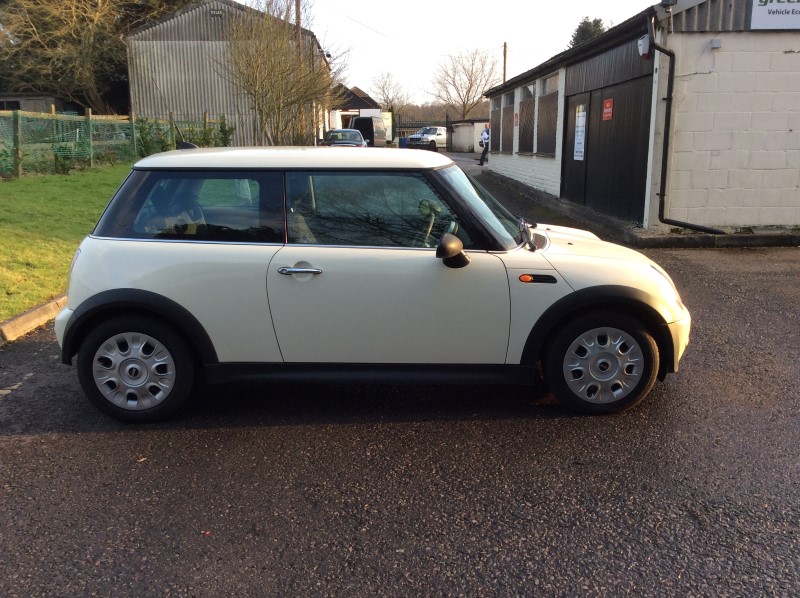 2006 MINI ONE DIESEL 1.4 – Rare with these Low Miles in Pepper White ...
