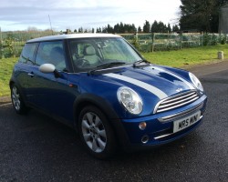 Jill has chosen this 2005/55 MINI Cooper 1.6 Chili Pack in Hyper Blue – Not too may wrinkles on this one!