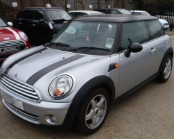 Clare & Pat have chosen this 2008 Silver MINI Cooper with HUGE SPEC & 37K Miles – SUNROOF BLUETOOTH SAT NAV PARKING SENSORS FULL MINI SERVICE HISTORY