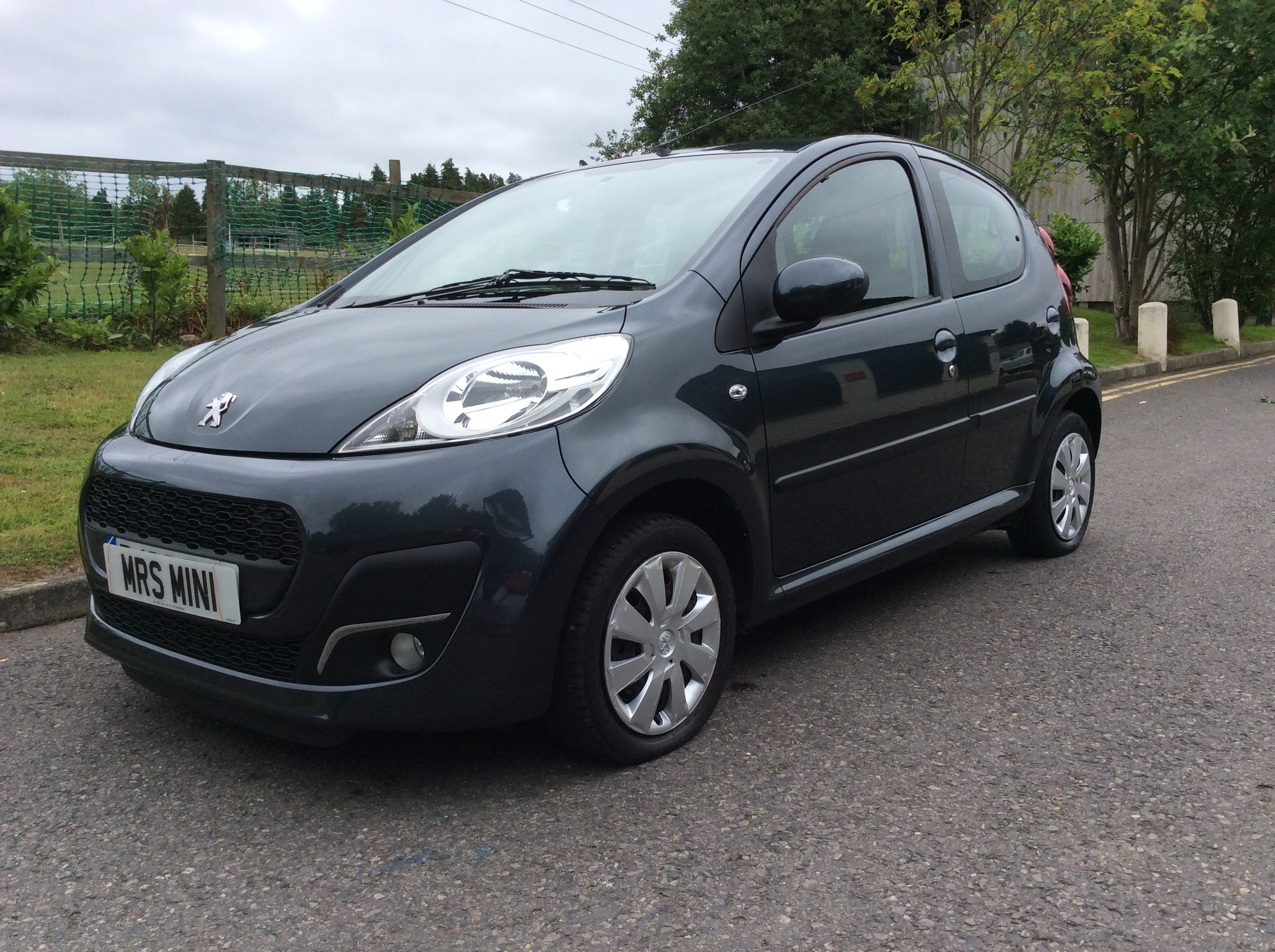 2013 (13) Peugeot 107 Active 1.0 One Local Owner with an