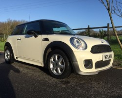 2009 MINI Cooper in Pepper White with John Cooper Works Bodykit & High Spec