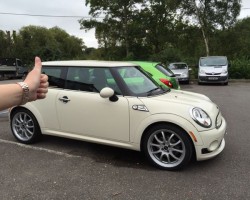 Rebecca has chosen this 2010 MINI Cooper Chili Pack in Pepper White with Half White Leather Bodykit & Bluetooth