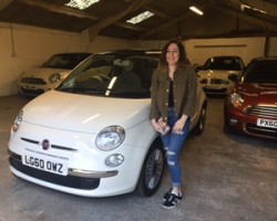 Leanne’s dad is treating her !!  2010 Fiat 500 Lounge White