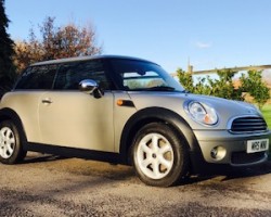 2009 MINI One 1.4 in a chic colour – Sparkling Silver