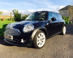 2010 / 60 MINI Cooper in Black with Chili Pack & Full Cream Leather Heated Seats