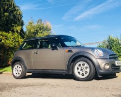 2013 MINI Cooper In Velvet Silver with just 25K miles & Panoramic Sunroof