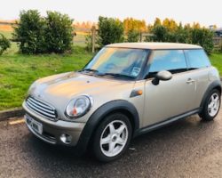 Courtney has chosen this 2009 MINI Cooper in Sparkling Silver with Pepper Pack