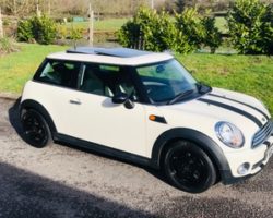 Too late she’s gone to Kent to  live    2007 / 57 MINI One Automatic in Pepper White with Low Miles & HUGE SPEC including Sunroof & half White Leather