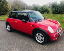 2006 / 56 MINI One AUTOMATIC with Pepper Pack In Chili Red