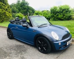 2005/05 MINI Cooper Convertible in Blue with Low Miles & Black Alloys