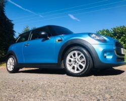 Dale chose this stunning 2015 MINI Hatch 1.2 One Hatchback 3dr Petrol in Electric Blue with Great Spec