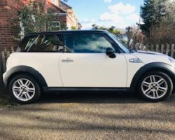 Tracy chose this very pretty 2010 / 60 Mini Cooper Automatic With Chili Pack & High Spec