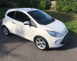 Royston treated his daughter Claire to this 2013 / 63 plate Ford KA Titanium with Auto Stop Start