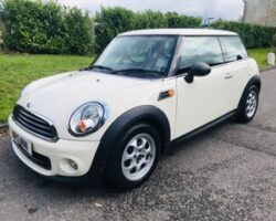 2013 / 62 MINI One in Pepper White