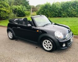 Christina chose this 2013 Mini Cooper Convertible – A rare Automatic