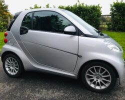 Lee chose this very cute Smart Fortwo MHD Passion Coupe 2dr Petrol SoftTouch with Panoramic Roof