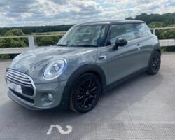 2015 Mini Cooper Automatic with Chili & Media XL Packs plus Full MINI Service History with High Spec Including Bluetooth & Sat Nav.