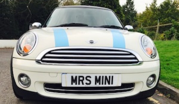 2008 MINI COOPER AUTOMATIC in Pepper White with Chili Pack & 12 MINI Service Stamps – Well Loved!
