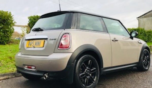 2013/63 MINI Cooper Baker Street – Stunning MINI with Full History