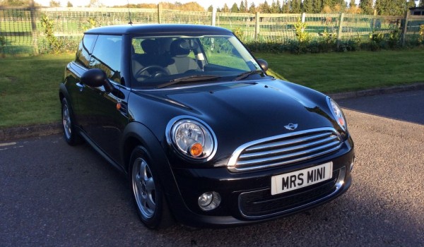 Paris will be taking this MINI home with her – 2011 Midnight Black MINI ONE Diesel – FREE ROAD TAX