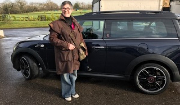 Having looked for over 6 months Sara has chosen to have this 2011 MINI Clubman Cooper Hampton Limited Edition – Sunroof Heated Lounge Leather Seats, Sat Nav & more