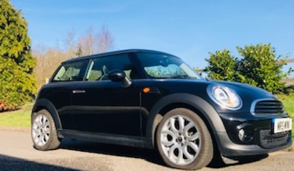 Hannah chose this 2013 / 63 MINI One Automatic with just 6K miles & Full Leather Sports Seats