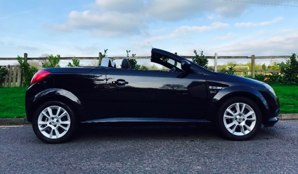 2005 Vauxhall Tigra Sport Twinsport Black With Leather Seats