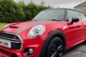 2017 Mini Cooper S Automatic with John Cooper Works Aerodynamic Kit