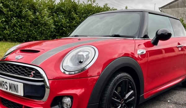 2017 Mini Cooper S Automatic with John Cooper Works Aerodynamic Kit