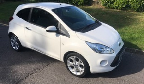 Royston treated his daughter Claire to this 2013 / 63 plate Ford KA Titanium with Auto Stop Start