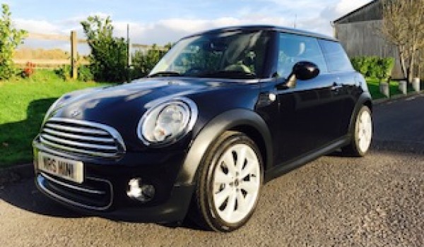 2010 / 60 MINI Cooper in Black with Chili Pack & Full Cream Leather Heated Seats