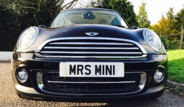 Zoe has chosen this 2010 / 60 MINI Cooper In Black with Chili Pack, Full History & FULL CREAM LEATHER INTERIOR