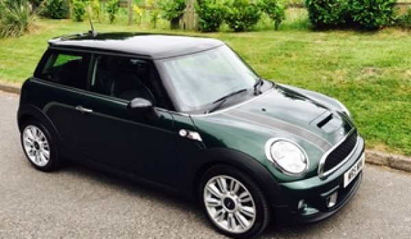 Jackie chose this 2011 Mini Cooper S – 23K miles & Huge Spec NAVIGATION FULL LEATHER HEATED SPORTS SEATS B’TOOTH ++