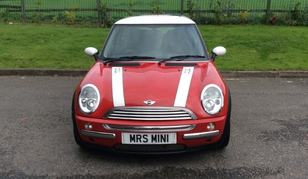 WE ARE TAKING BETS ON HOW SANTA GOT THIS Christmas Present MINI DOWN the CHIMNEY!!  2003 MINI COOPER with CHILI PACK 7 service stamps – Ideal for lost Helicopter Pilots – look at the roof!