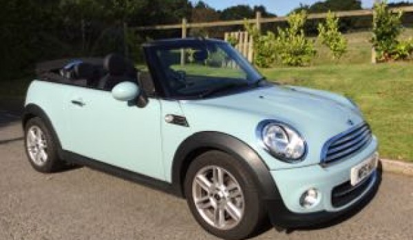 Sarah has wanted an Ice Blue MINI for ages so this is going to be hers – 2013 MINI Cooper Convertible Ice Blue With LEATHER HEATED SEATS & B’TOOTH