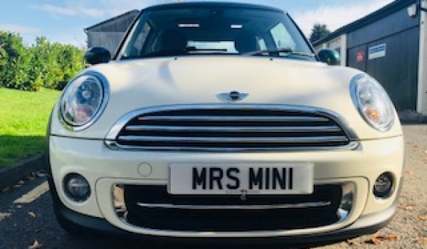 Lesley has chosen this Super Rare 2013 MINI Cooper AUTOMATIC In Pepper White with Green Park Pack & PANORAMIC SUNROOF + Half Leather