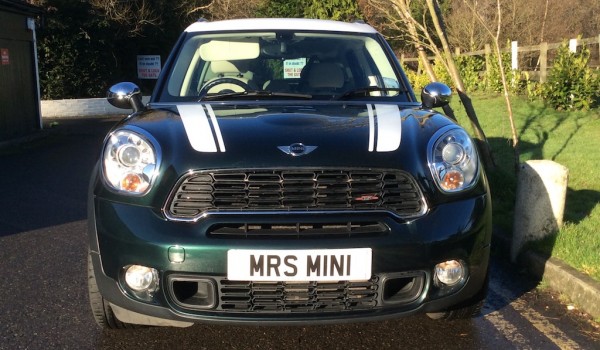 Debbie & Roy have chosen this 2011 MINI Countryman Cooper S All 4 Chili Pack In Oxford Green Metallic