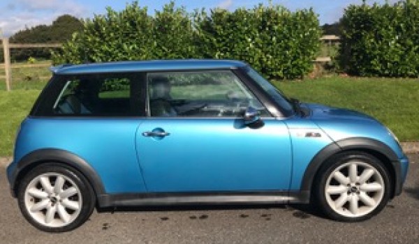 Martin has chosen & paid his deposit for this 2004 MINI Cooper S in Electric Blue with Chili Pack