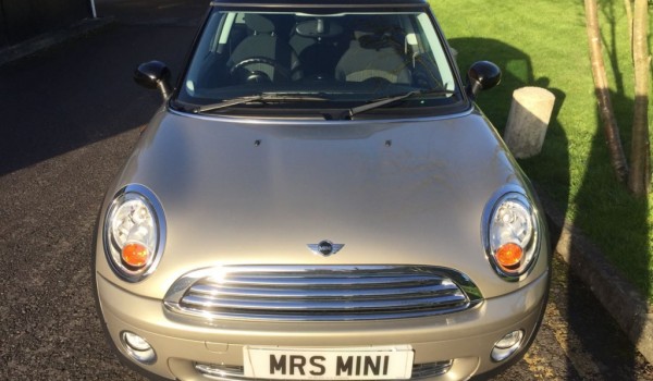 Lynn decided to take home this 2010 MINI COOPER in Sparkling Silver with LOW MILES – 15K! This MINI really does need to get out and about more!!