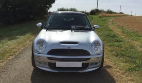 2003 MINI Cooper S With a John Cooper Works Engine Conversion & AeroBodykit to match