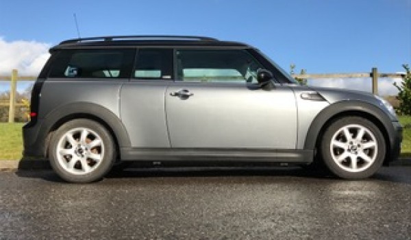 Sapna has chosen this 2010 MINI Clubman 1.6 Cooper Graphite Automatic with Low Miles & in Fantastic Condition