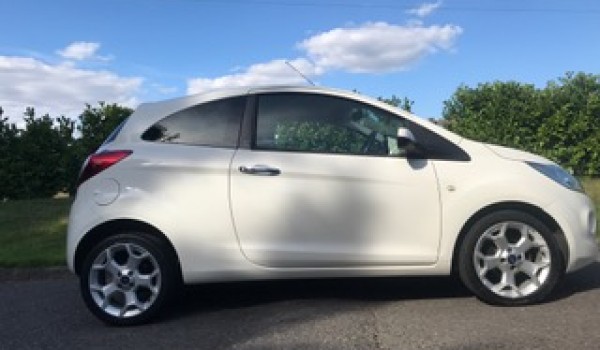 Royston treated his daughter Claire to this 2013 / 63 plate Ford KA Titanium with Auto Stop Start