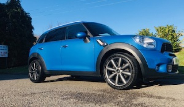 2013 MINI Cooper S Countryman in True Blue with Great Spec