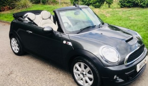 Ali chose this 2013 MINI Cooper S in Eclipse Grey with Full Cream Leather Interior