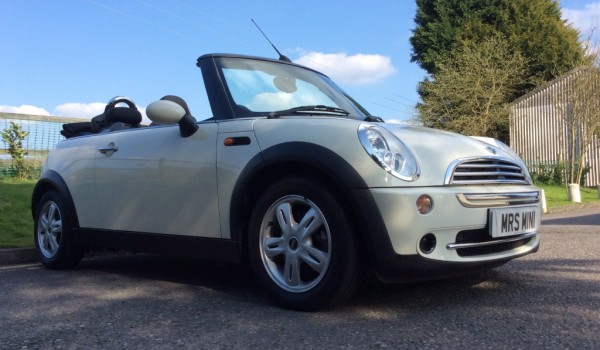 Too Late – Sue had her eye on this one and has decided its the MINI for her – 2006 MINI Cooper Convertible in Pepper White – Great Value