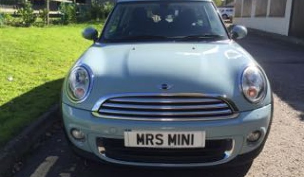 Lucy & Paul have chosen this 2011 / 61 MINI One Clubman in Ice Blue with Pepper & Visibility Packs + Bluetooth & Roof Rails