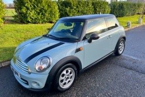 2013 MINI Cooper Automatic in Ice Blue with low miles & SAT NAV