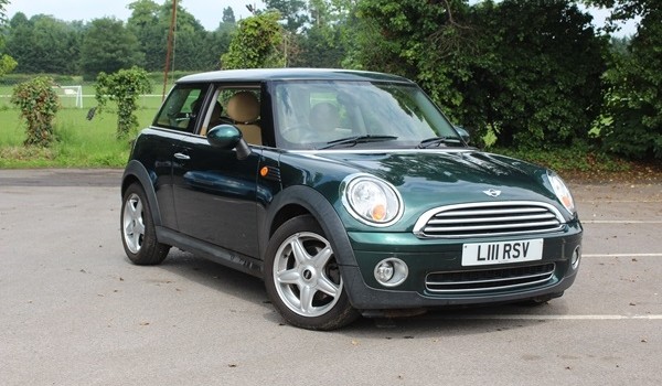 Rick & Toni have chosen this 2008 MINI Cooper AUTOMATIC with HUGE SPEC & Low Miles