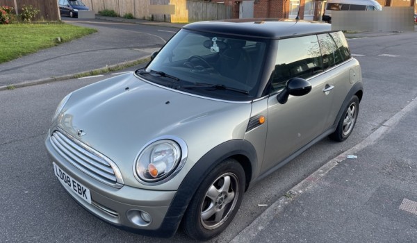 2008 MINI Cooper Automatic with Pepper Pack & 14 Service History Stamps